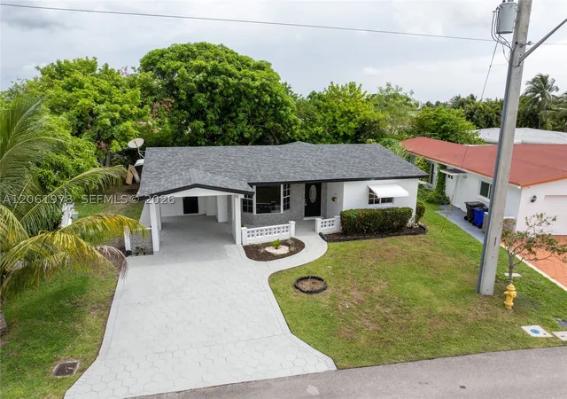 Photo 2 of Single family home for sale at 4595 Nw 43rd Ct, Lauderdale Lakes, FL 33319 | MLS# A12061973 | Listing updated on 2026-09-03