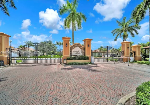 Photo 2 of Single family home for sale at 2190 Se 2nd St, Homestead, FL 33033 | MLS# A12061790 | Listing updated on 2026-09-13