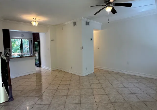 Photo 4 of Condo for sale at 175 Wimbledon Lake Dr, Plantation, FL 33324 | MLS# A12061781 | Listing updated on 2026-09-09