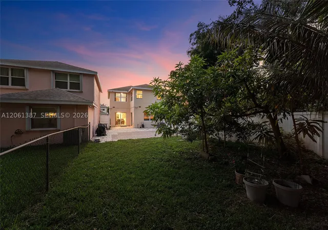 Photo 4 of Single family home for sale at 4044 Eastridge Cir, Deerfield Beach, FL 33064 | MLS# A12061387 | Listing updated on 2026-10-05