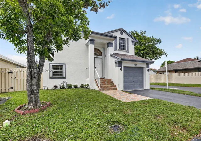 Photo 3 of Single family home for sale at 3717 Nw 107th Way, Sunrise, FL 33351 | MLS# A12062111 | Listing updated on 2026-09-08