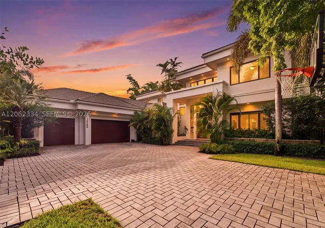 Photo 1 of Mansion for sale at 10708 Indian Trl, Davie, FL 33328 | MLS# A12062334 | Listing updated on 2026-09-08