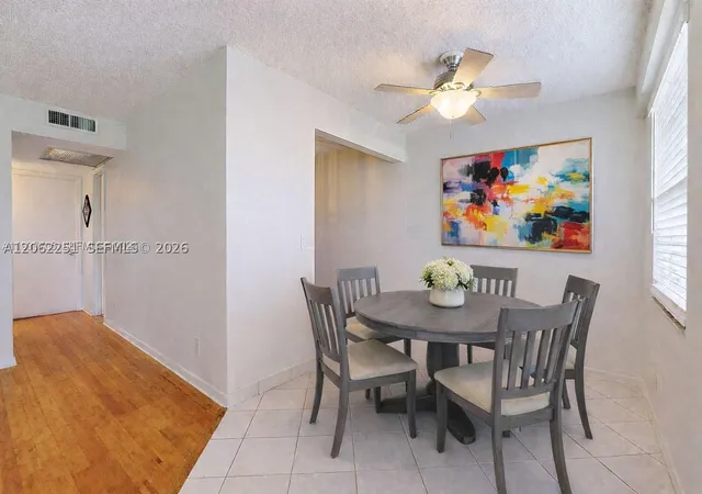 Listing Photo 4 - Condo for sale in building located at 13450 Sw 3Rd St, Pembroke Pines, FL 33027 - Unit #408D
