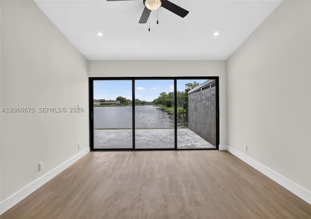 Photo 3 of Townhouse for sale at 9575 Nw 38th Pl, Sunrise, FL 33351 | MLS# A12060675 | Listing updated on 2026-09-08