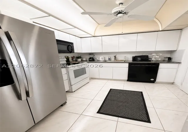 Photo 3 of Condo for sale at 600 Three Islands Blvd #1207, Hallandale Beach, FL 33009 | MLS# A12062872 | Listing updated on 2026-08-28