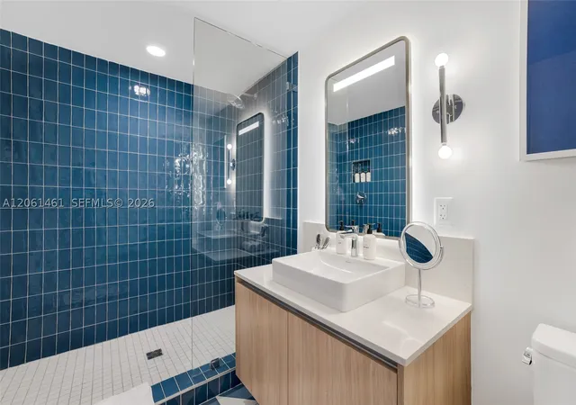 Photo 3 of Condo for sale at 159 Ne 6th St #1716, Miami, FL 33132 | MLS# A12061461 | Listing updated on 2026-09-10