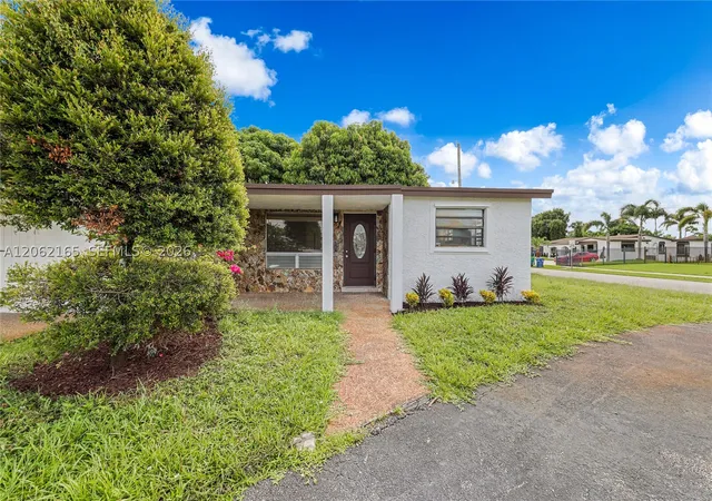 Photo 2 of Single family home for sale at 820 Nw 38th Ave, Lauderhill, FL 33311 | MLS# A12062165 | Listing updated on 2026-09-09