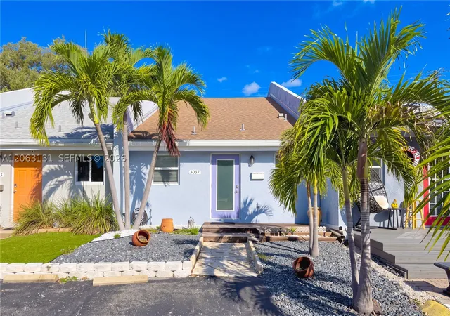 Photo 2 of Townhouse for sale at 3037 Ne 13th Ave, Oakland Park, FL 33334 | MLS# A12063131 | Listing updated on 2026-09-10