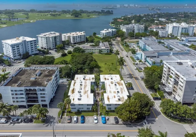 Listing Photo 2 - Condo for sale in building located at 9280 Bay Harbor Ter, Bay Harbor Islands, FL 33154 - Unit #26