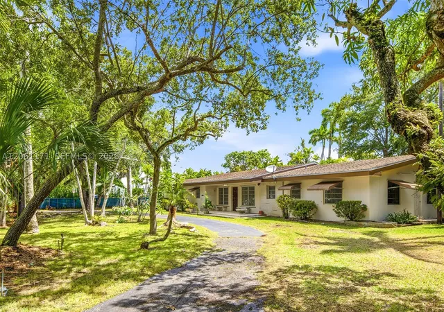 Photo 1 of Single family home for sale at 6801 Sw 82nd Ave, Miami, FL 33143 | MLS# A12061171 | Listing updated on 2026-08-26