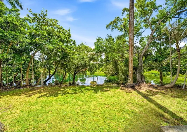 Photo 3 of Single family home for sale at 6801 Sw 82nd Ave, Miami, FL 33143 | MLS# A12061171 | Listing updated on 2026-08-26