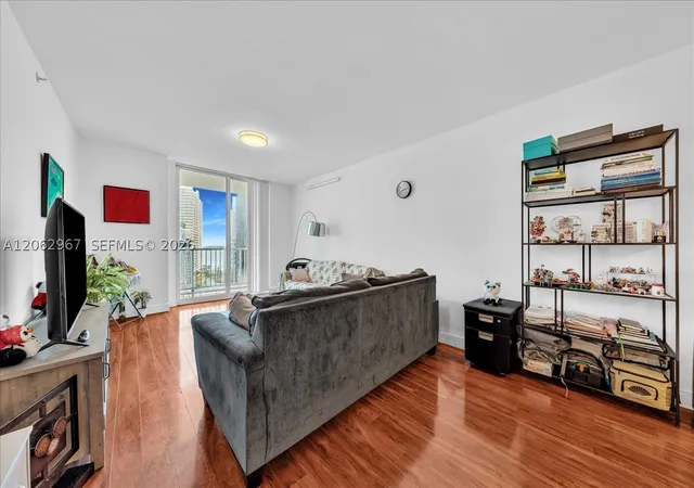 Photo 4 of Condo for sale at 1250 S Miami Ave #2106, Miami, FL 33130 | MLS# A12062967 | Listing updated on 2026-09-12