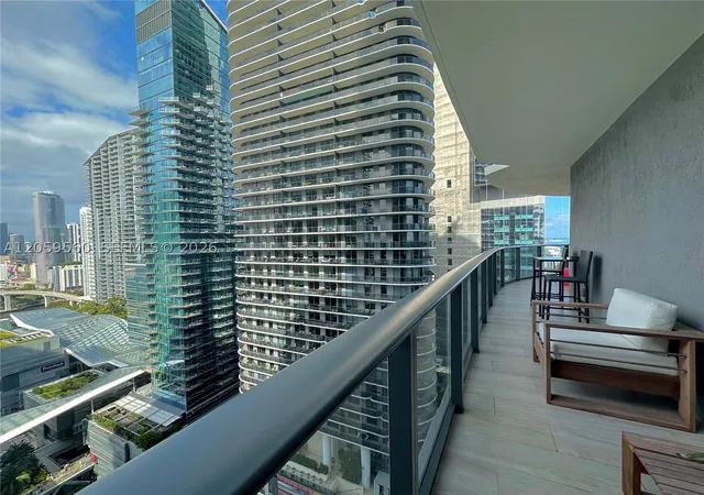 Photo 3 of Condo for sale at 45 Sw 9th St #2501, Miami, FL 33130 | MLS# A12059560 | Listing updated on 2026-08-31