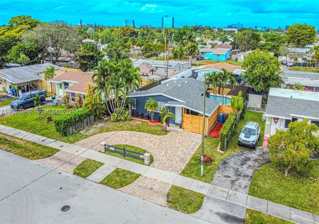 Photo 1 of Single family home for sale at 801 Ne 57th St, Oakland Park, FL 33334 | MLS# A12063039 | Listing updated on 2026-09-13