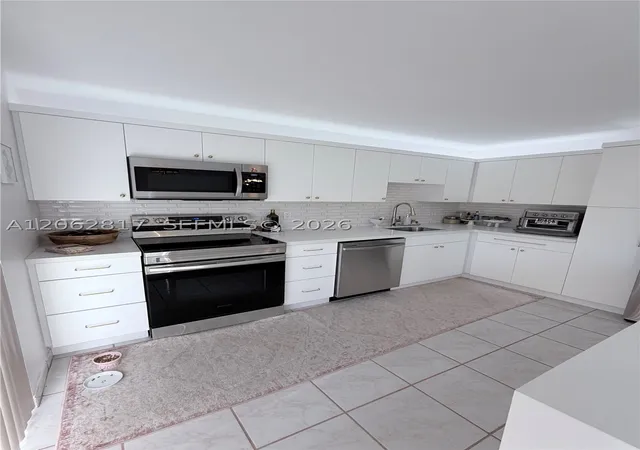 Photo 3 of Sale Pending at 17000 Nw 67th Ave #112, Hialeah, FL 33015 | MLS# A12062817 | Listing updated on 2026-09-05