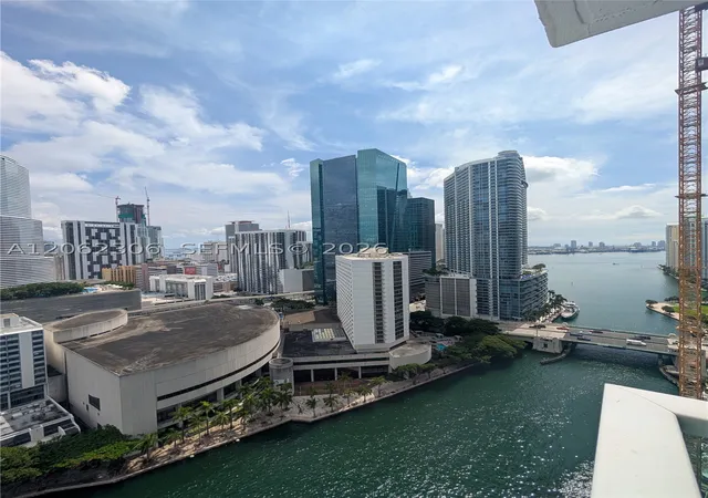 Photo 1 of Sale Pending at 31 Se 5 #3002, Miami, FL 33131 | MLS# A12062306 | Listing updated on 2026-09-10