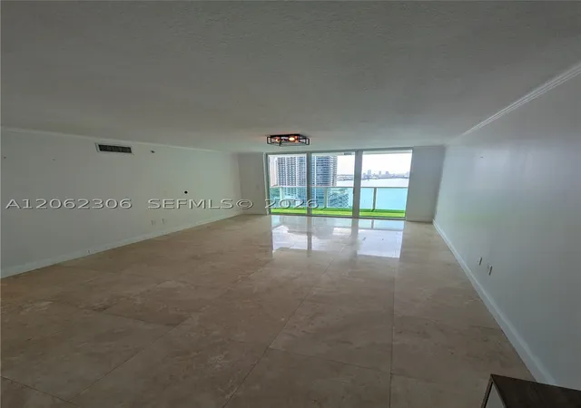 Photo 2 of Sale Pending at 31 Se 5 #3002, Miami, FL 33131 | MLS# A12062306 | Listing updated on 2026-09-10