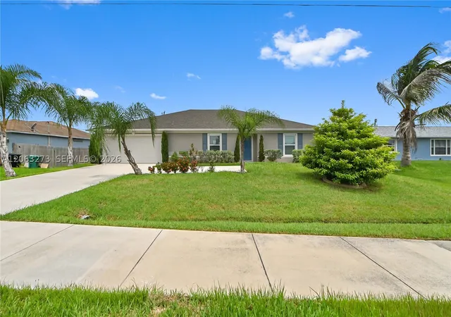 Photo 2 of Single family home for sale at 361 Sw Thornhill Dr, Port St Lucie, FL 34984 | MLS# A12063273 | Listing updated on 2026-09-11