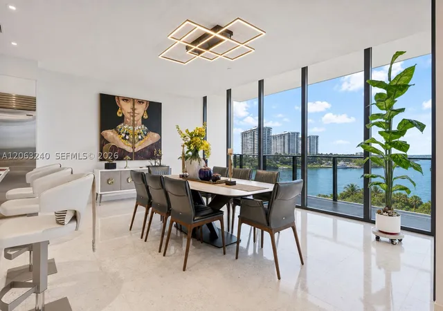 Listing Photo 2 - Condo for sale in The Fairchild Coconut Grove located at 3581 E Glencoe St, Miami, FL 33133 - Unit #505