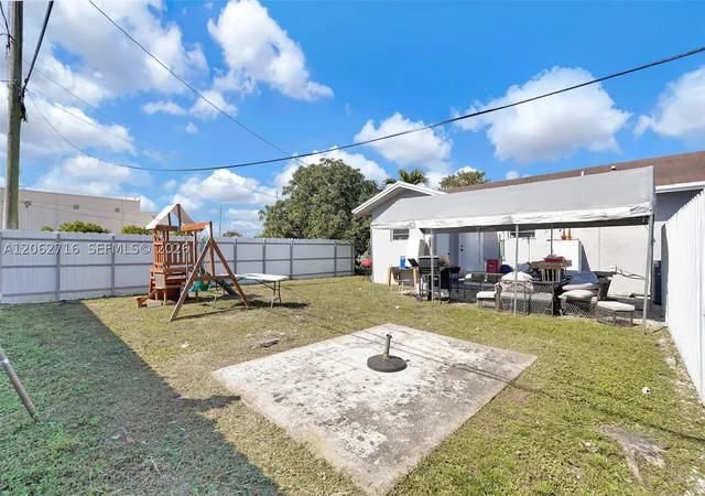 Photo 3 of Single family home for sale at 3280 Nw 213th Ter, Miami Gardens, FL 33056 | MLS# A12062716 | Listing updated on 2026-09-11