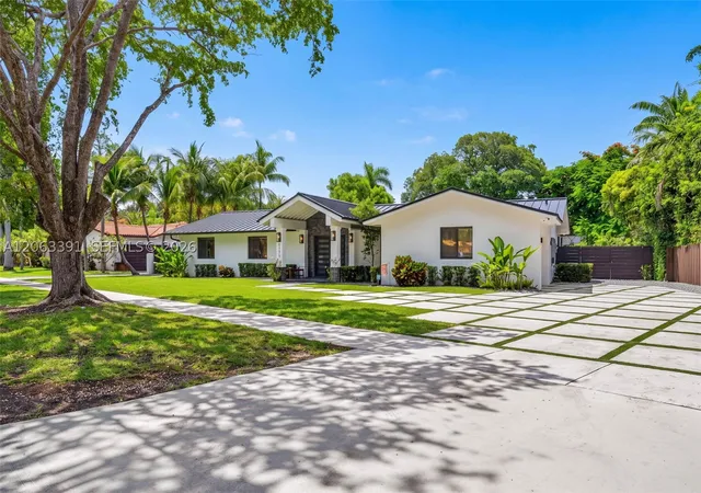 Photo 1 of Single family home for sale at 17701 Sw 87th Ave, Palmetto Bay, FL 33157 | MLS# A12063391 | Listing updated on 2026-09-12
