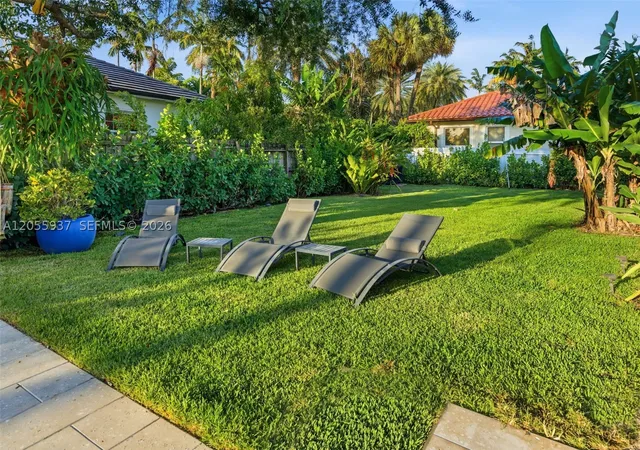 Photo 3 of Single family home for sale at 10795 Sw 34th St, Miami, FL 33165 | MLS# A12055937 | Listing updated on 2026-09-04