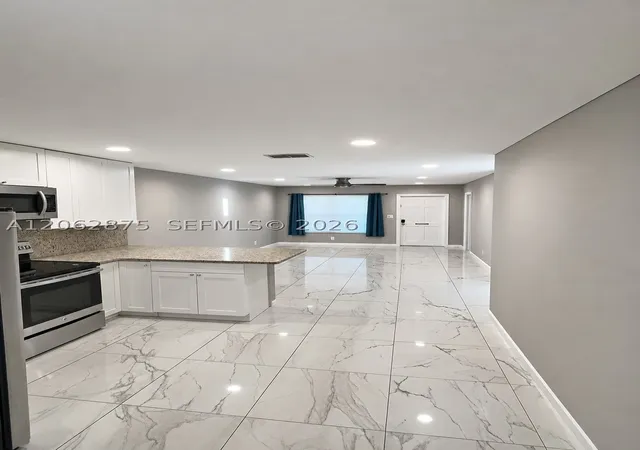 Photo 2 of Multi family home for sale at 7761 Nw 42nd Pl, Coral Springs, FL 33065 | MLS# A12062875 | Listing updated on 2026-09-17