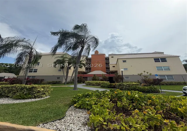Photo 2 of Condo for sale at 8205 Lake Dr #306, Doral, FL 33166 | MLS# A12060883 | Listing updated on 2026-09-02