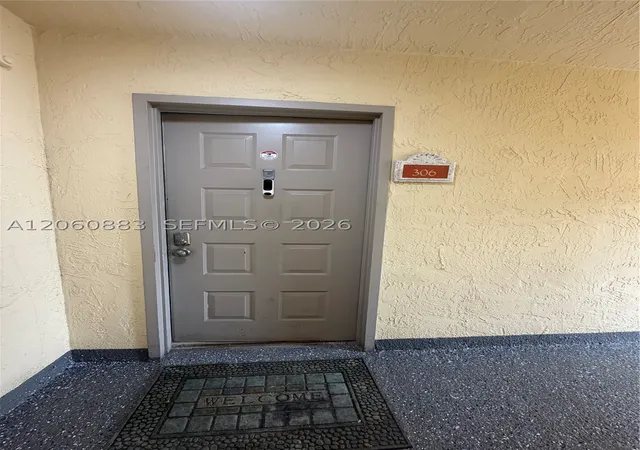 Listing Photo 4 - Condo for sale in building located at 8205 Lake Dr, Miami, FL 33166 - Unit #306