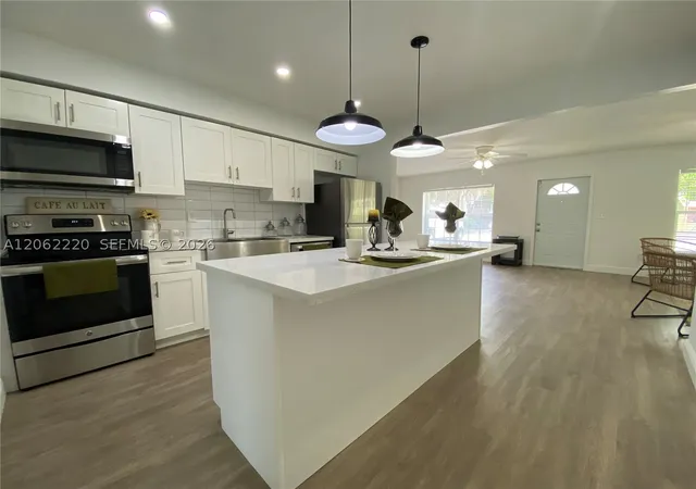Photo 1 of Single family home for sale at 1120 Sw 15th Ter, Fort Lauderdale, FL 33312 | MLS# A12062220 | Listing updated on 2026-09-28
