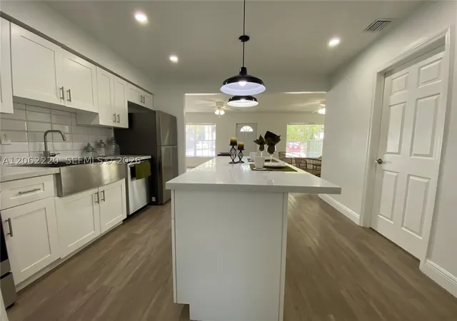 Photo 2 of Single family home for sale at 1120 Sw 15th Ter, Fort Lauderdale, FL 33312 | MLS# A12062220 | Listing updated on 2026-09-28
