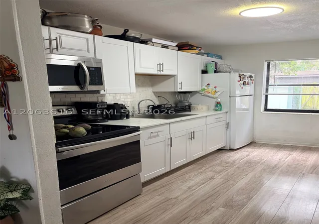 Photo 3 of Sale Pending at 1448 Ne 27th St, Pompano Beach, FL 33064 | MLS# A12063616 | Listing updated on 2026-10-07