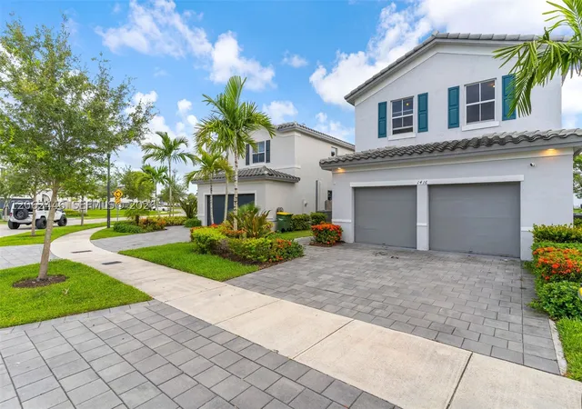 Photo 2 of Single family home for sale at 1416 Se 27th Ter, Homestead, FL 33035 | MLS# A12062446 | Listing updated on 2026-09-12