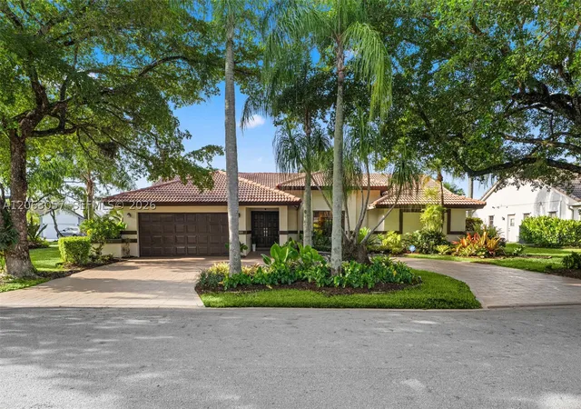 Photo 3 of Single family home for sale at 8308 Nw 74Th St, Tamarac, FL 33321 | MLS# A12063057 | Listing updated on 2026-09-22