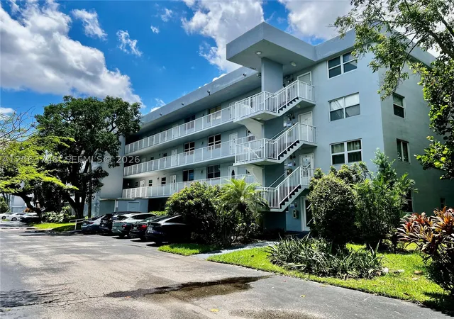 Photo 2 of Condo for sale at 111 Royal Park Dr #1F, Oakland Park, FL 33309 | MLS# A12063748 | Listing updated on 2026-09-01