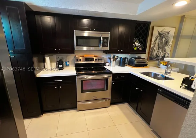 Photo 3 of Condo for sale at 111 Royal Park Dr #1F, Oakland Park, FL 33309 | MLS# A12063748 | Listing updated on 2026-09-01