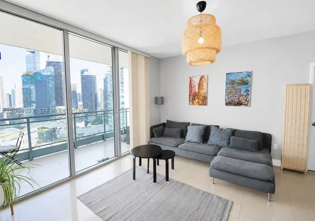 Photo 2 of Condo for sale at 90 Sw 3rd St #3212, Miami, FL 33130 | MLS# A12059572 | Listing updated on 2026-09-10