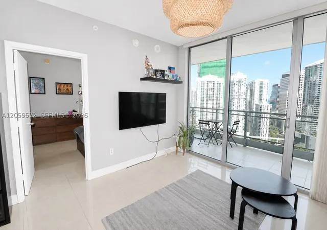 Photo 3 of Condo for sale at 90 Sw 3rd St #3212, Miami, FL 33130 | MLS# A12059572 | Listing updated on 2026-09-10