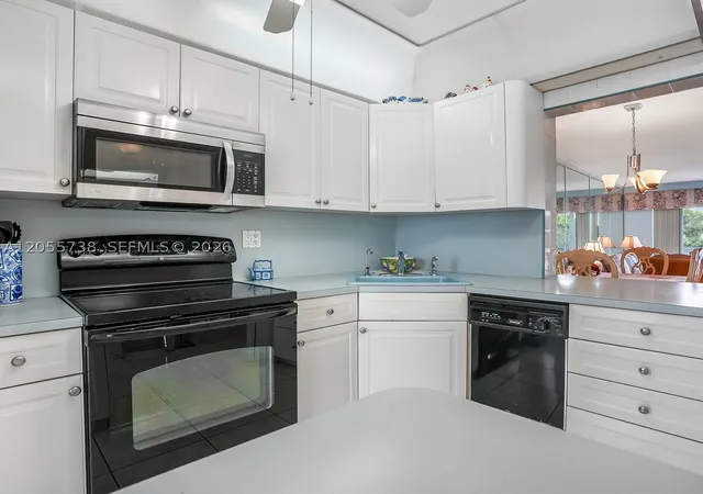 Photo 4 of House for sale at 455 Paradise Isle Blvd #207, Hallandale Beach, FL 33009 | MLS# A12055738 | Listing updated on 2026-09-25