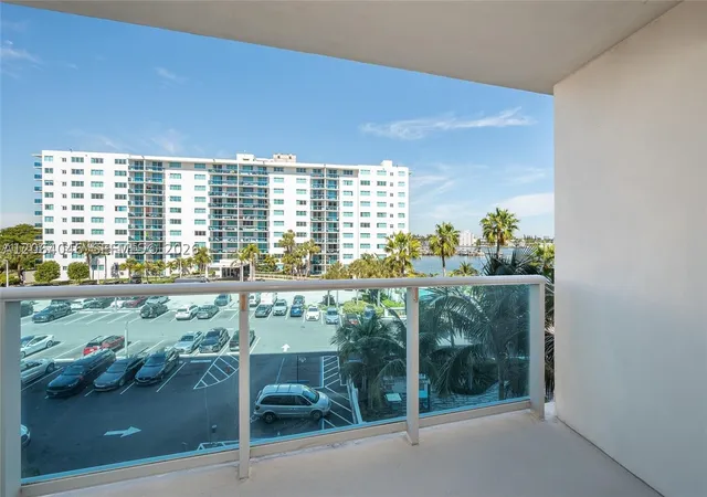 Photo 2 of Condo for sale at 7501 E Treasure Dr #7H, North Bay Village, FL 33141 | MLS# A12064046 | Listing updated on 2026-09-25