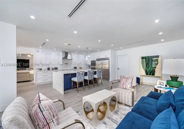 Photo 2 of Single family home for sale at 831 Cortez St, Coral Gables, FL 33134 | MLS# A12064051 | Listing updated on 2026-09-13
