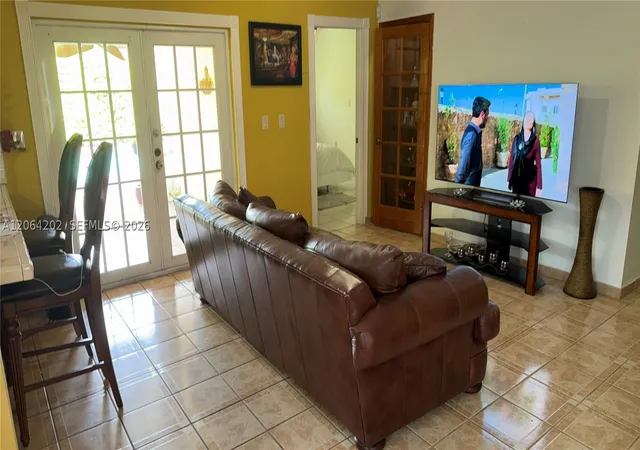Photo 4 of Single family home for sale at 1542 Sw 138Th Ct, Miami, FL 33184 | MLS# A12064202 | Listing updated on 2026-08-27