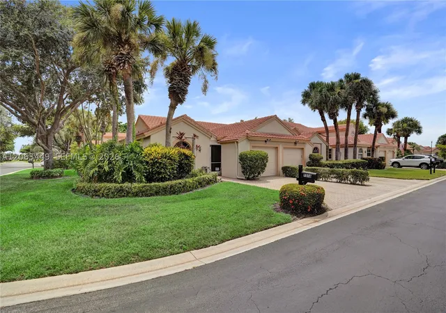 Photo 4 of Single family home for sale at 7566 Red Ruby Dr, Delray Beach, FL 33446 | MLS# A12063449 | Listing updated on 2026-08-26