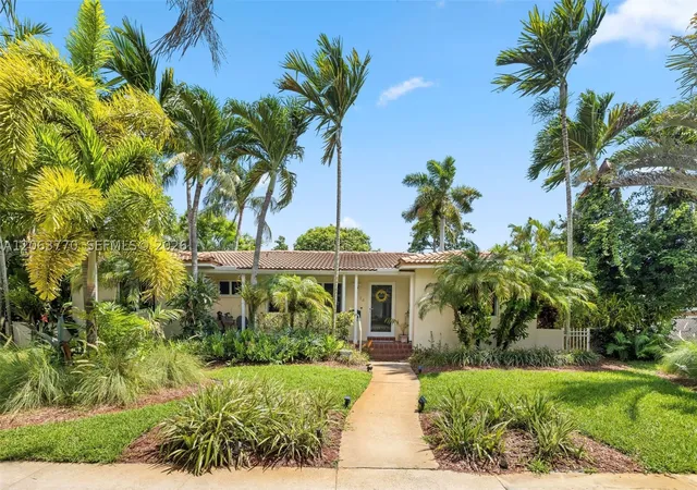 Photo 1 of Single family home for sale at 14 Nw 109th St, Miami Shores, FL 33168 | MLS# A12063770 | Listing updated on 2026-09-15