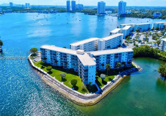 Photo 3 of Condo for sale at 3030 Marcos Dr #T301, Aventura, FL 33160 | MLS# A12064368 | Listing updated on 2026-08-28