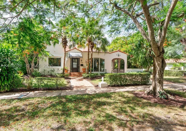 Photo 3 of Single family home for sale at 1042 Sorolla Ave, Coral Gables, FL 33134 | MLS# A12060598 | Listing updated on 2026-09-13