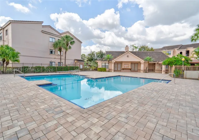 Photo 17 of Sale Pending at 2866 S University Dr #5307, Davie, FL 33328 | MLS# A12064463 | Listing updated on 2026-10-06