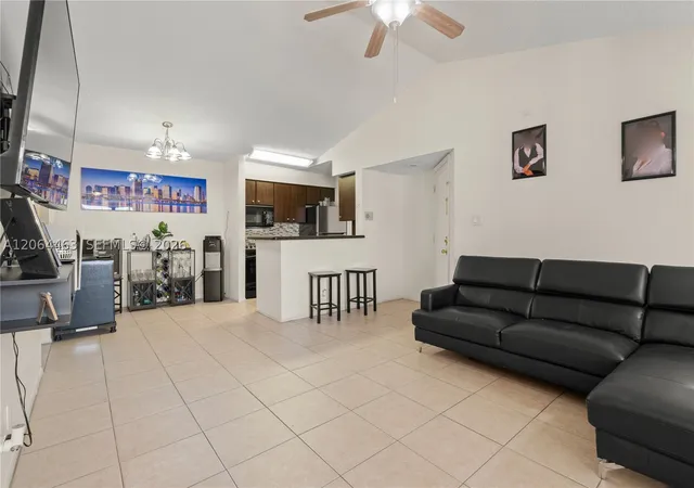 Photo 4 of Condo for sale at 2866 S University Dr #5307, Davie, FL 33328 | MLS# A12064463 | Listing updated on 2026-09-02