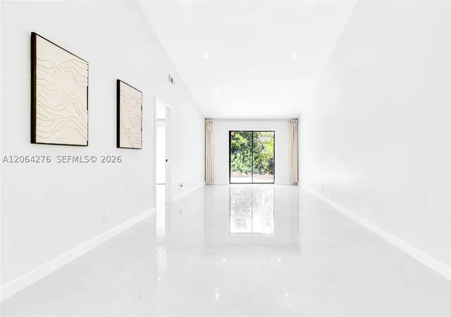 Photo 3 of Single family home for sale at 8957 Nw 44th Ct, Sunrise, FL 33351 | MLS# A12064276 | Listing updated on 2026-09-10
