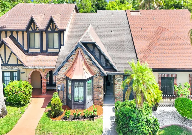 Photo 3 of House for sale at 8957 Nw 44Th Ct, Sunrise, FL 33351 | MLS# A12064276 | Listing updated on 2026-09-10